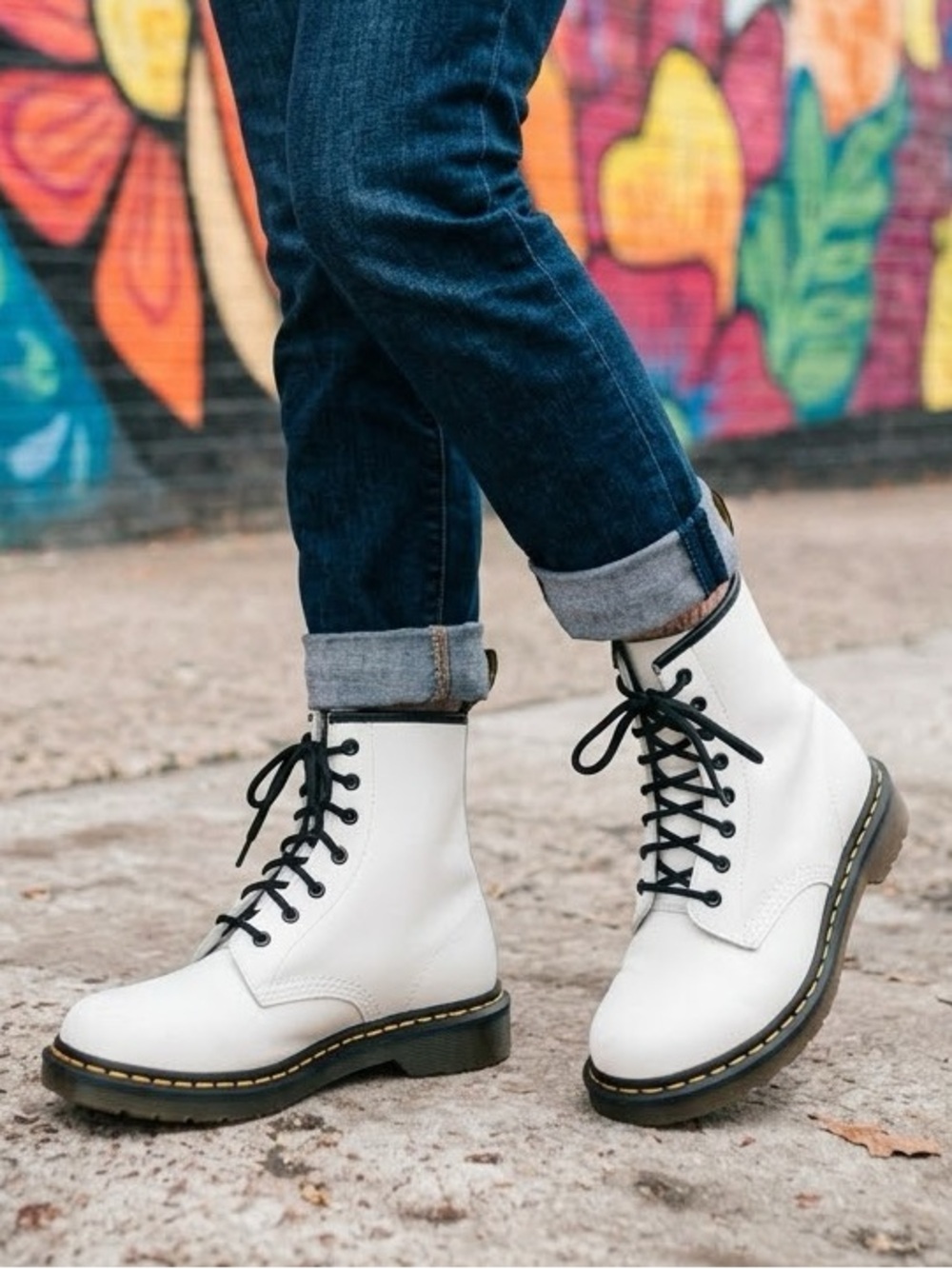 Dr. Martens Zavala White Genuine Leather Lace Up Combat Boots Size 7 / 38
